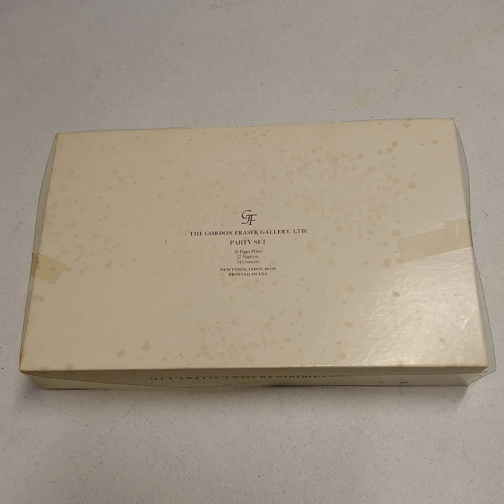 Loon Design Gordon Fraser 76 PC Hostess Box Set Plates /Napkin /Coasters BLK/RED